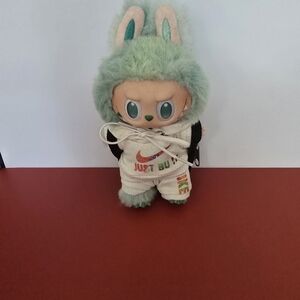 Fashion Jogger Outfit & Backpack